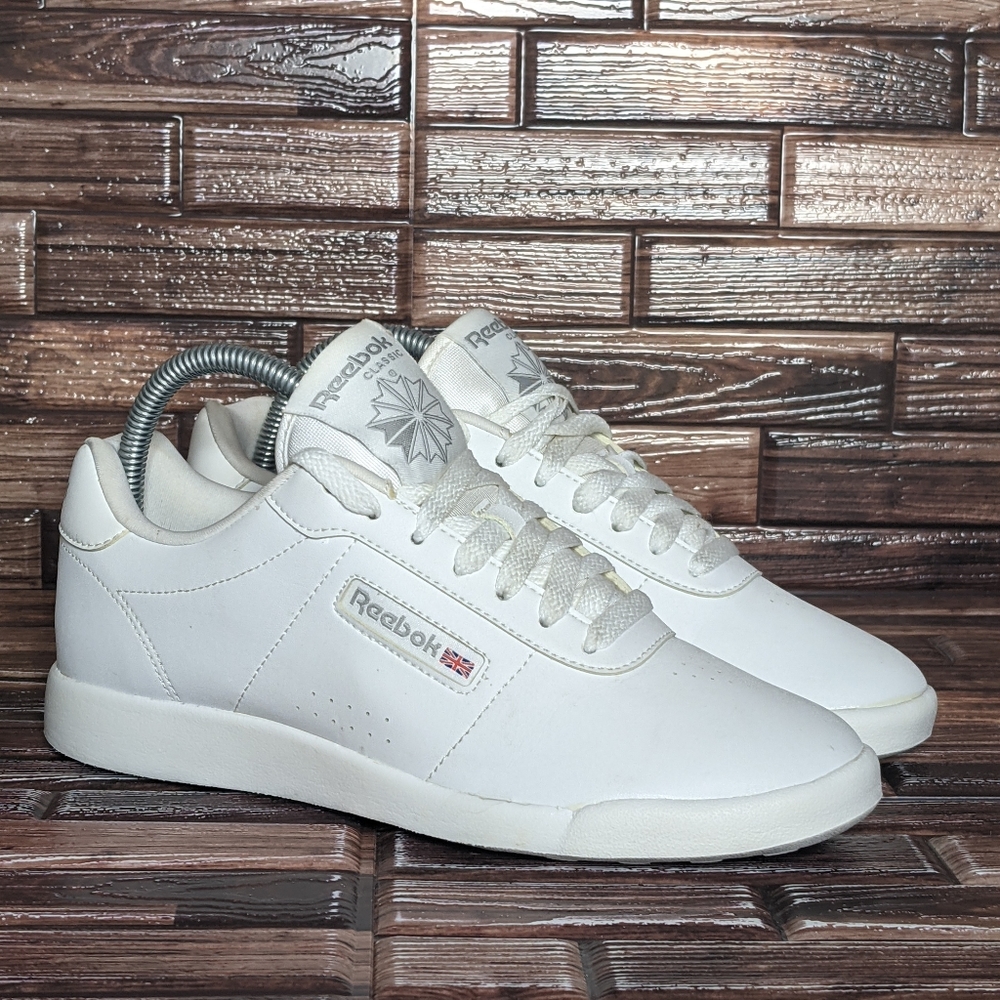 Reebok Classic Sneaker - Women's 7